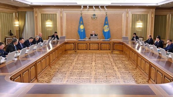 Мемлекет басшысы жасанды интеллектіні дамыту мәселелері жөнінде кеңес өткізді
