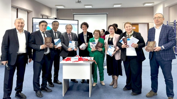 Бірде-бір сөйлеушісі қалмаған тілдің 6 тілдік сөздігі жарық көрді